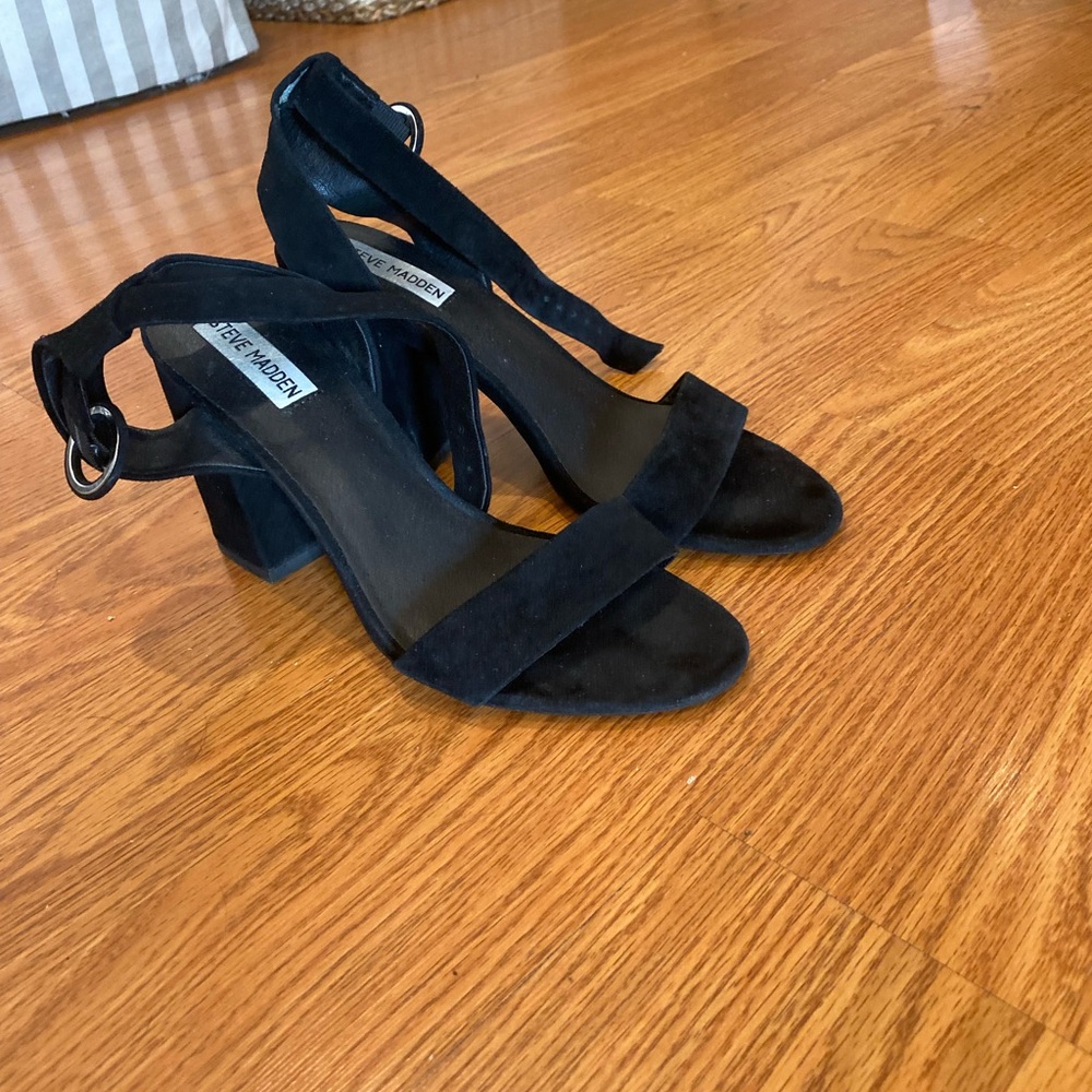 Steve Madden black heels